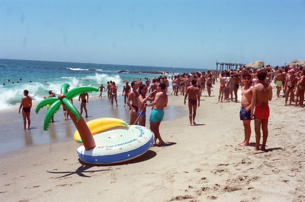 gay nude beach