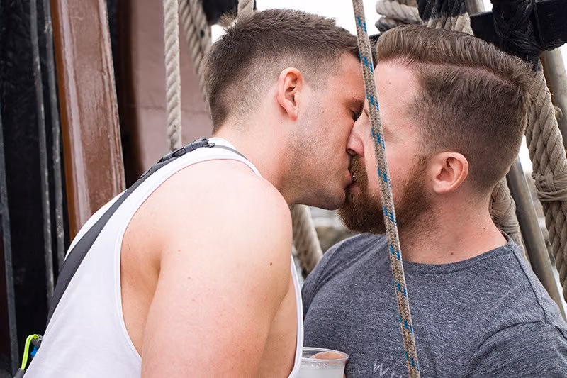 gay kiss