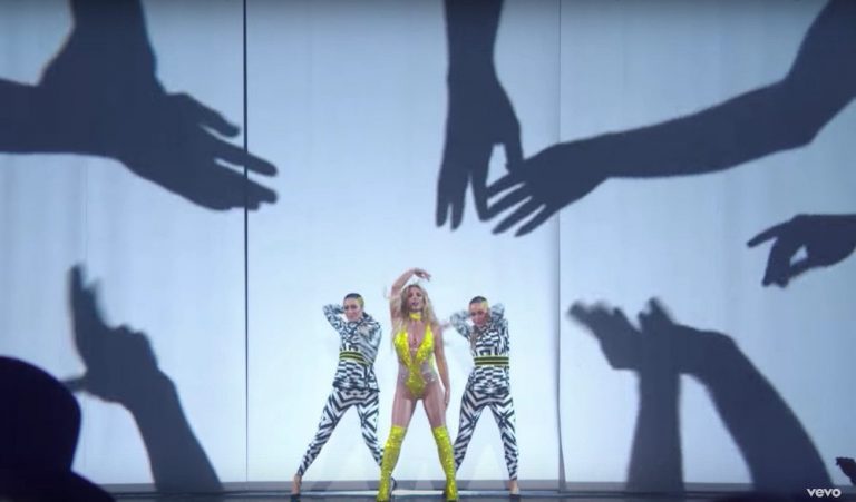 britney-spears-vma-2016-performance