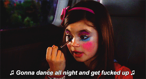 http://www.seoulsync.com/wp-content/uploads/2014/03/putting-on-makeup-before-going-out.gif