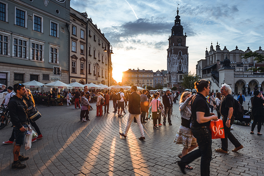 reasons to visit poland