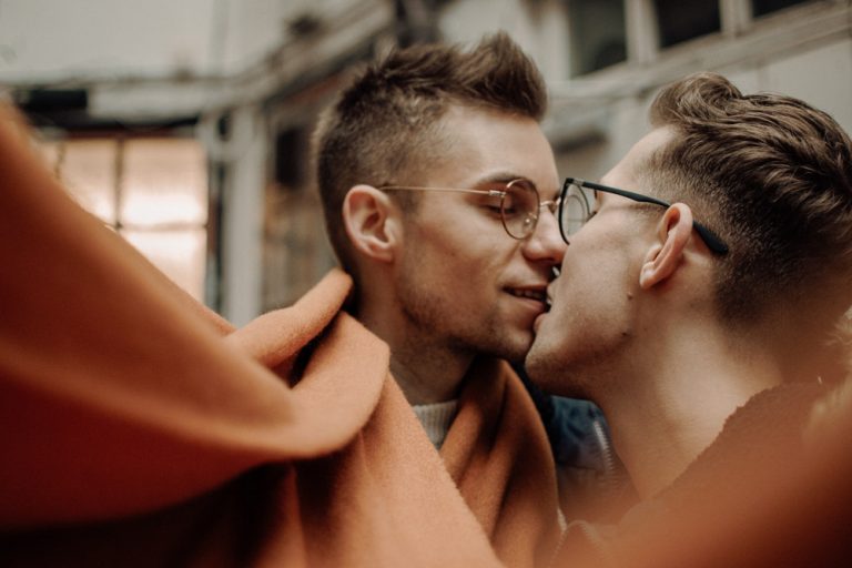 How to Find Love Online During COVID-19