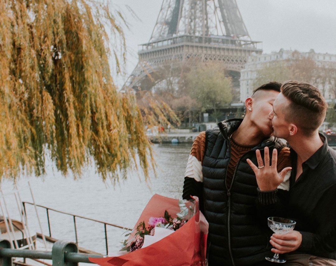 gay proposal in paris